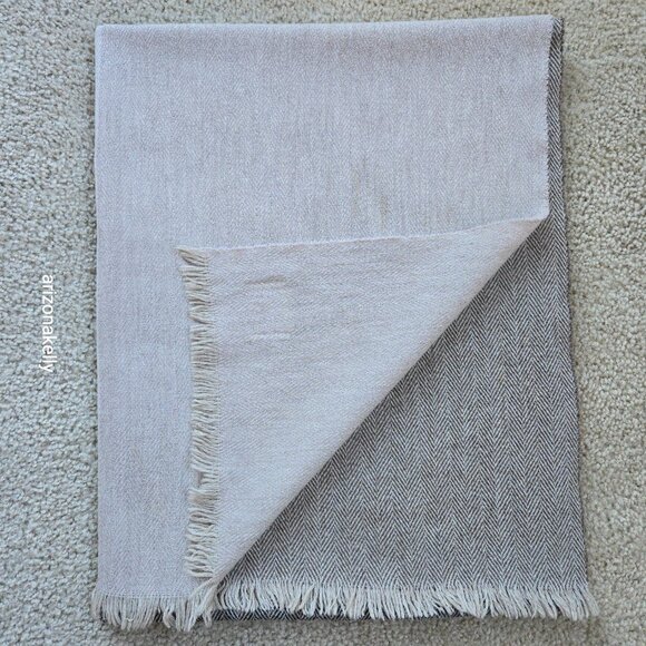 Avoca Wool Cashmere 4 Panel Herringbone Oversized Scarf Ireland - Picture 10 of 11